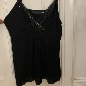 y2k glitter-topp - glittrig y2k topp i strlk M🌟