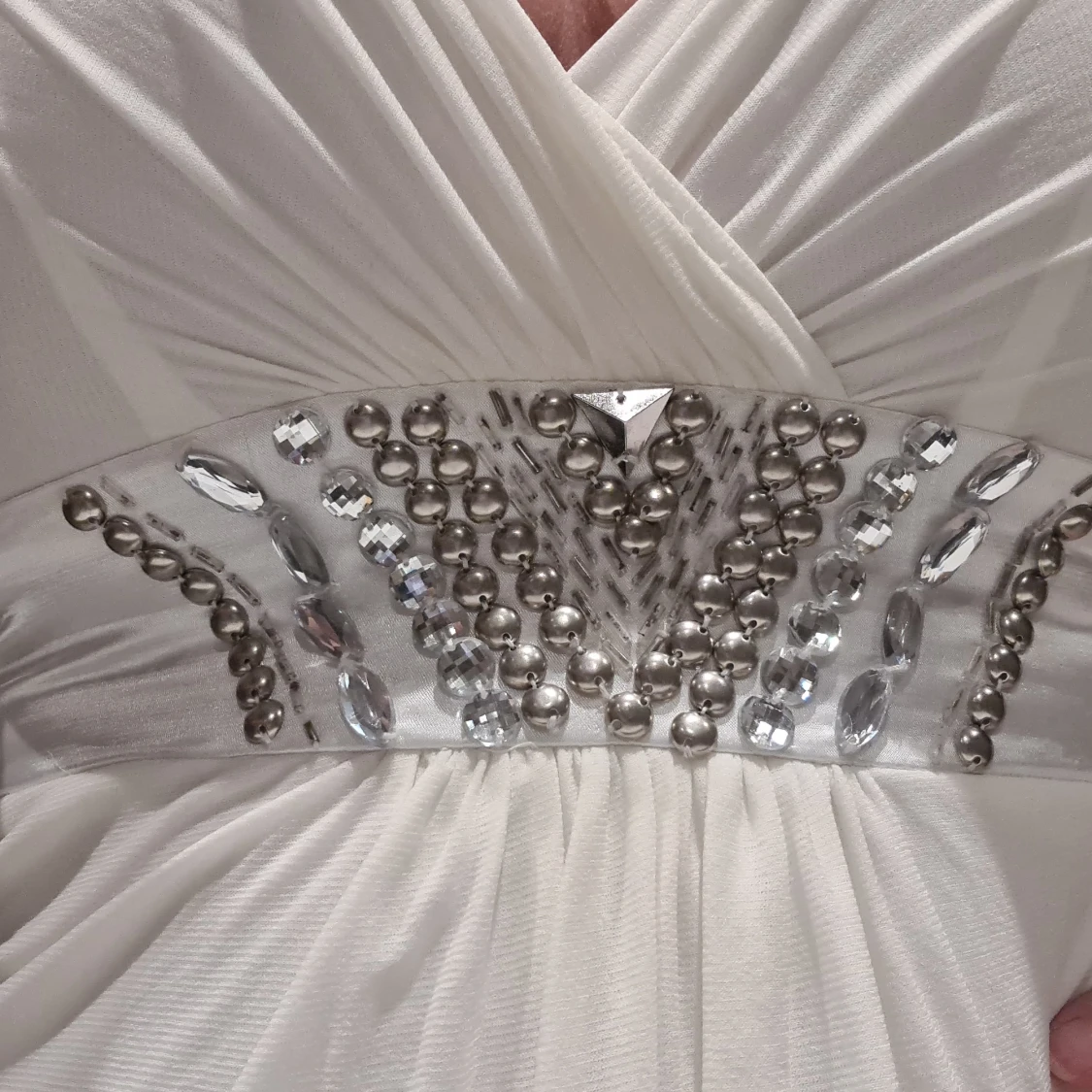 Superfint linne med blingbling och siden