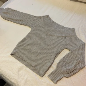 Stickad off shoulder - Off shoulder stickad tröja 