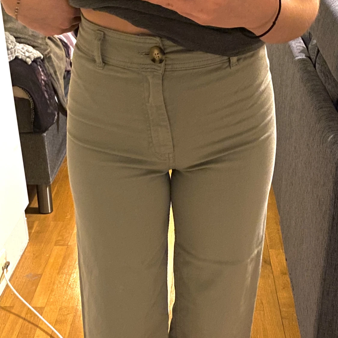 Khakifärgade jeans - 90