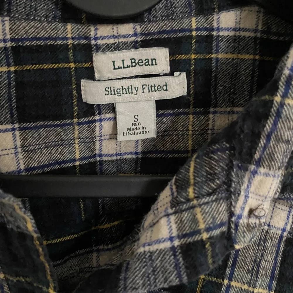 Snygg flannelskjorta från L.L Bean. Storlek S men passar XS. Skjortor.