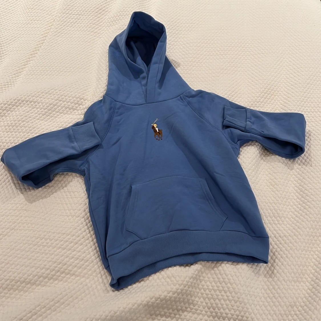 Helt ny ljus blå polo Ralph Lauren tröja. 