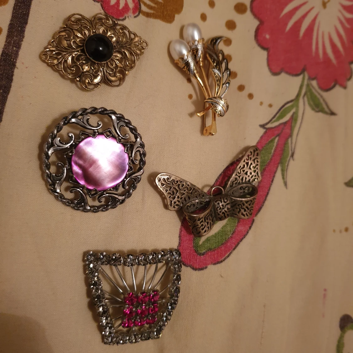 Super fina broscher, - 90