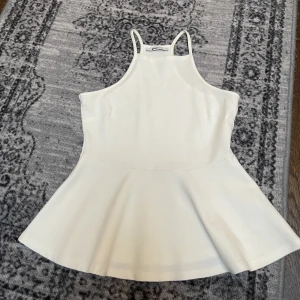 Topp - Vit topp från Gina jag använt en gång. 