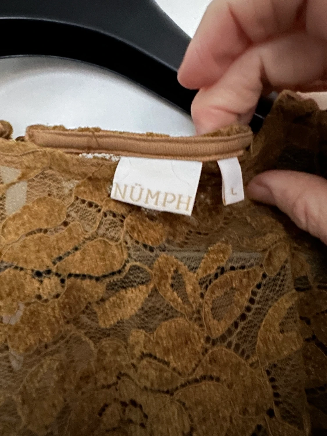 Festblus i sammetsspets - 90