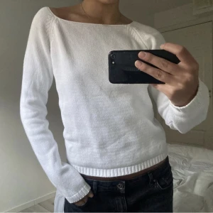 Söt tröja  - Säljer denna söta tröja köpt här på Plick så den aldrig kom till användning❤️ lånade bilder!