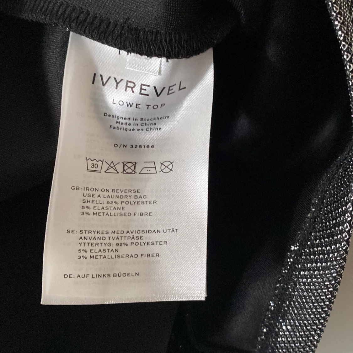 Glittrig partytröja - 91