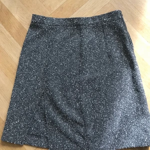 vintage minikjol - Vintage minikjol i XS (tyvärr för liten för mig). Inget att anmärka på gällande kvaliteten.