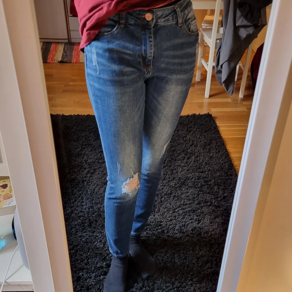 Inte använda, passar mig som är 169 cm. Djur finns I hemmet.. Jeans & Byxor.