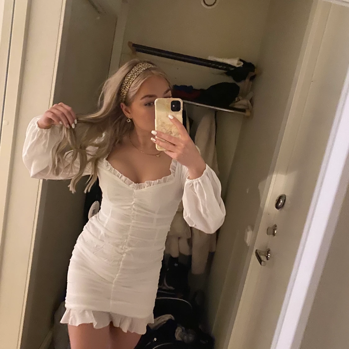 Vit klänning/ studentklänning 