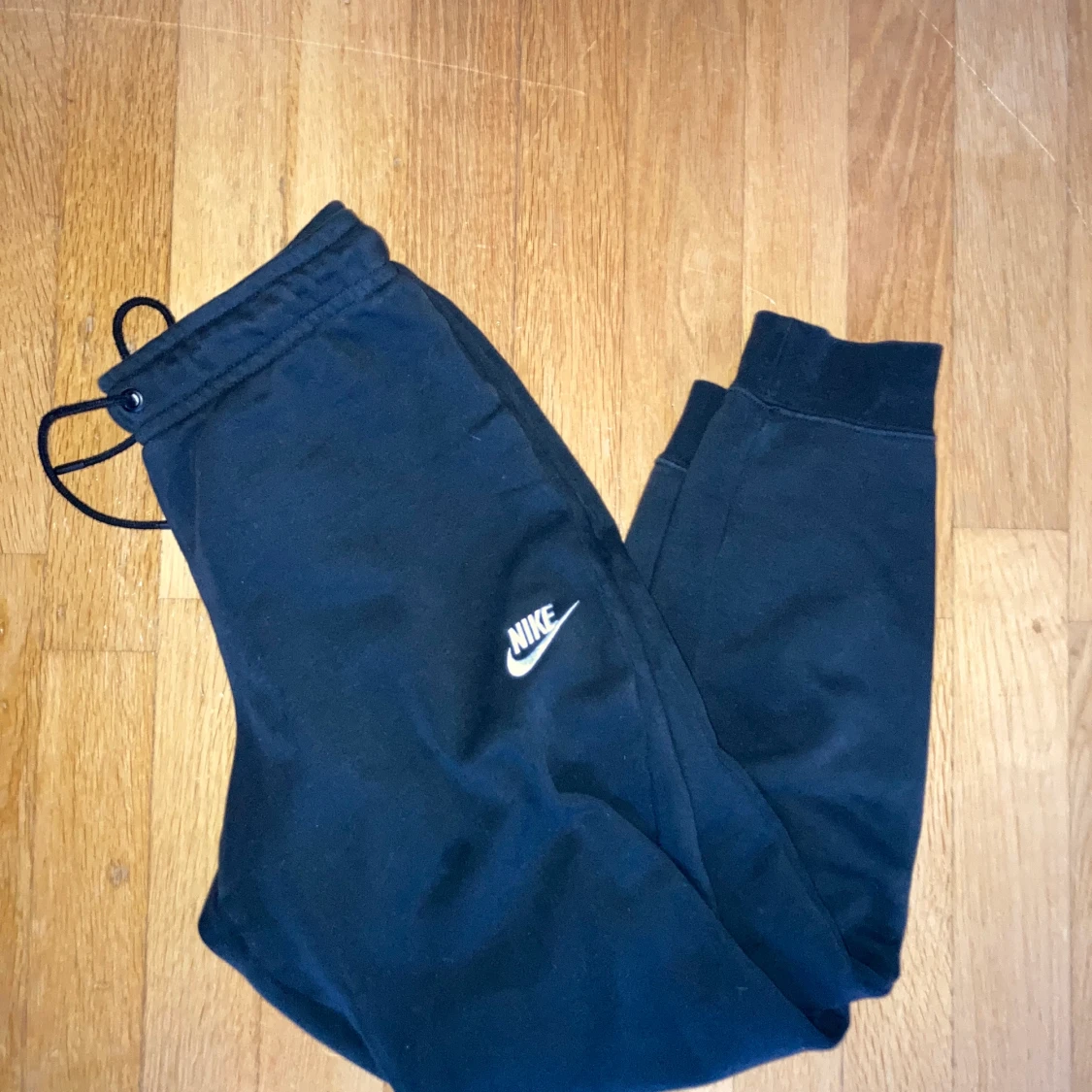 Nike mjukisbyxor strl S - 90