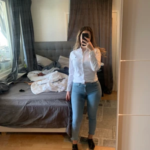 Lågmidjade jenas - S