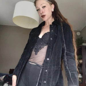 Svart jacka - Jacka från Flash, stl 36. Använd i bra skick