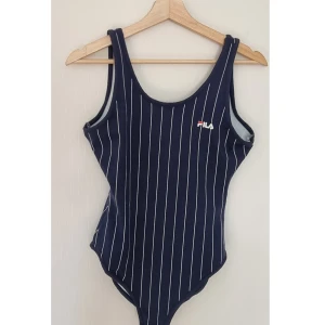 Body  - Super fin body från NA-KD, använd bara en gång 💫 storlek passar 34-38