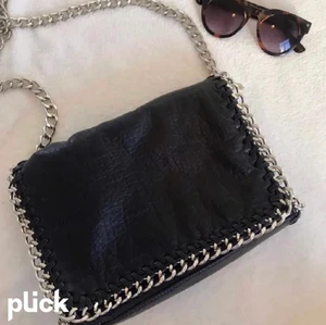 Tiamo väska - (Lånad bild) Jag säljer min tiamo väska i medium/stor då den aldrig kommer till användning nuförtiden 