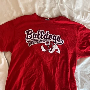 Vintage T-shirt - Bra skick, storlek passar Xs-m beroende på hur man vill att den sitter 