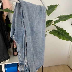 Zara full lenght jeans - Snygga och långa jeans från zara i str 40