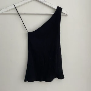 One shoulder topp! - Använd en gång! 