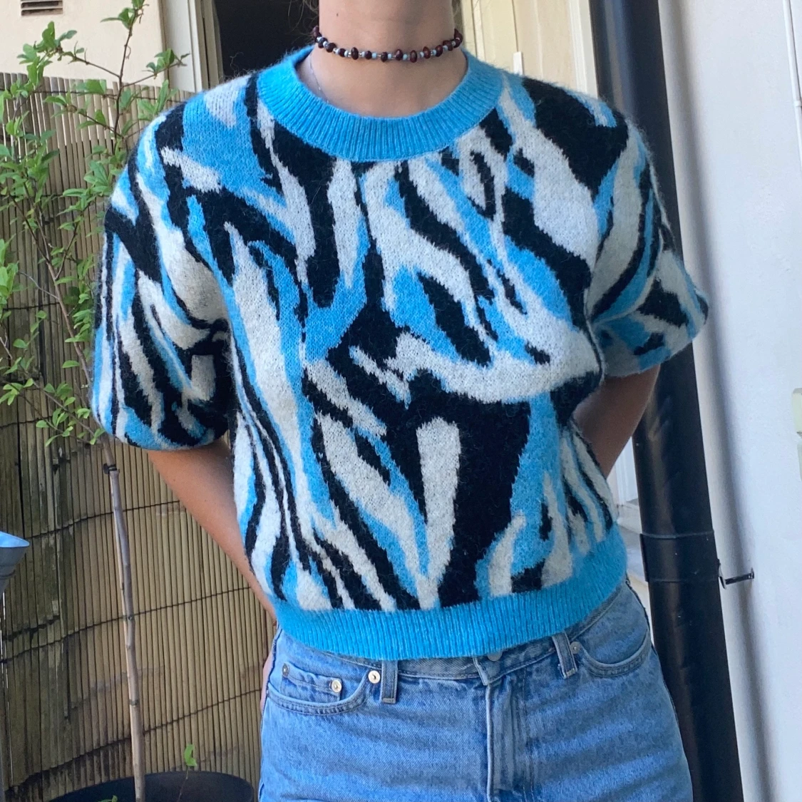 Blå stickad tröja - 91