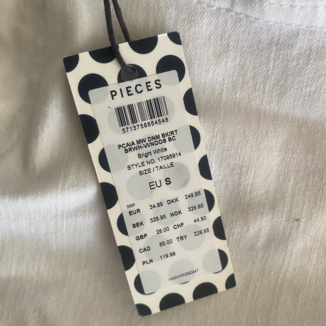 Helt ny vit kjol - 90