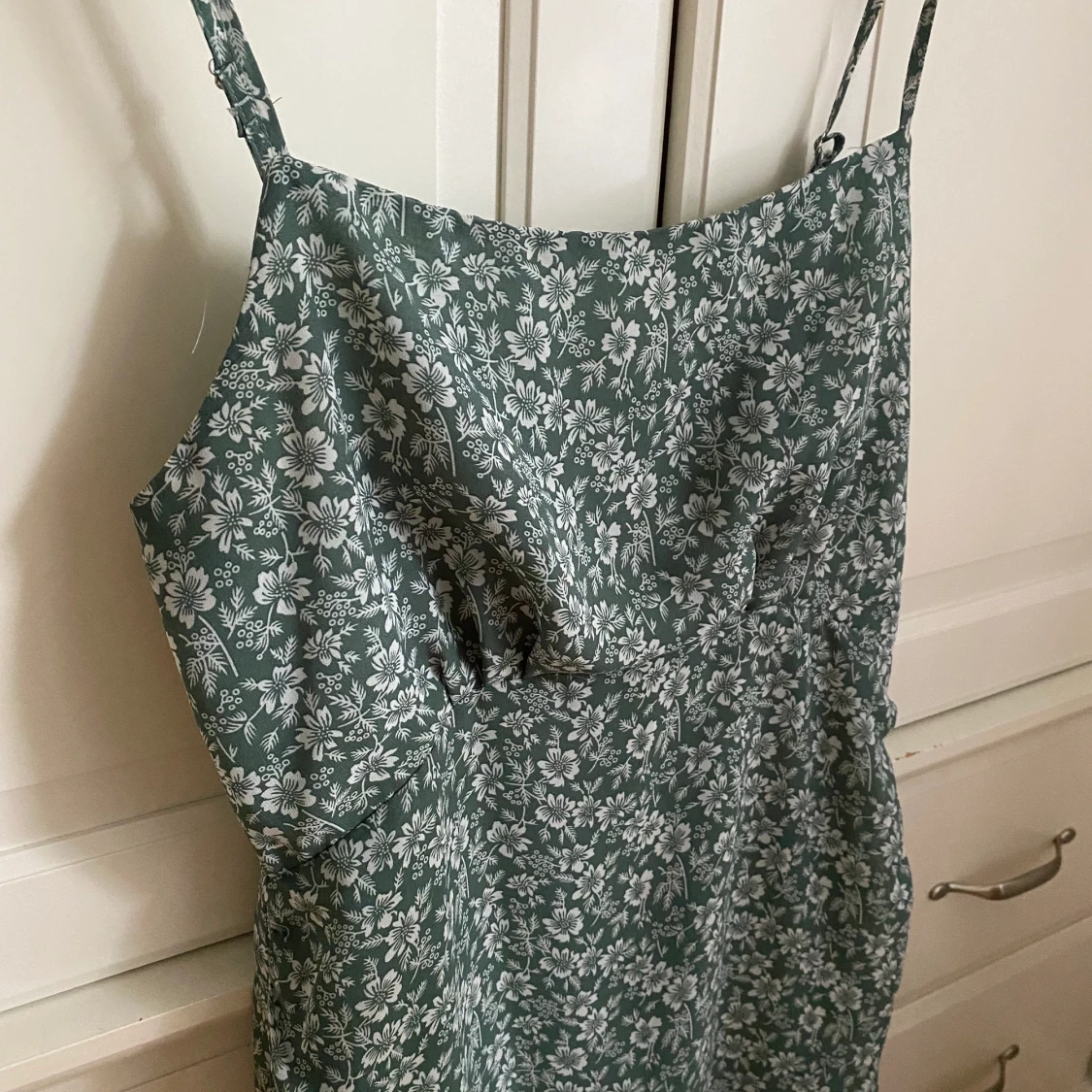 Blommig klänning  - 90