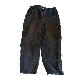 vintage dickies manchester byxor - väl andvända och skateade men ändå goa 