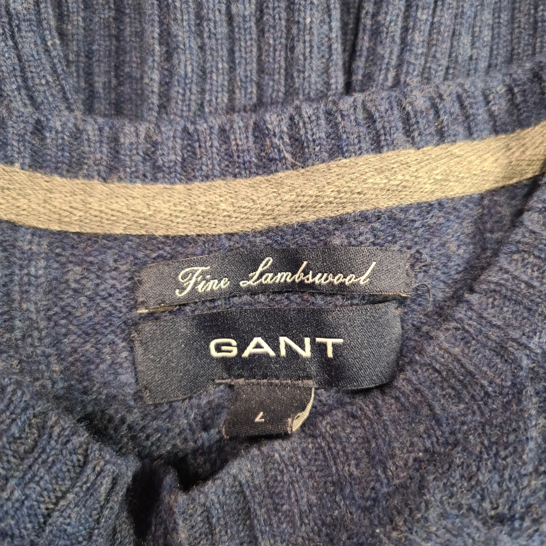 Gant Stickad tröja i lammull - 91