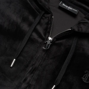 Juicy couture  - Säljer min juicy couture hoodie i svart! Storlek S🥰