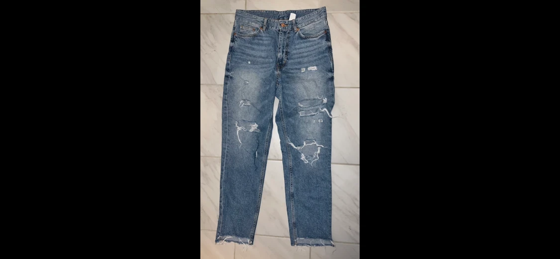 Denim boyfriendjeans / momjeans från h&m