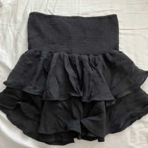 Kjol - Jätte gullig kjol. Priset är exklusive frakt. 