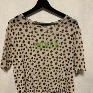 Mesh tröja  - Meshtröja från missguided Använd 1 gång 