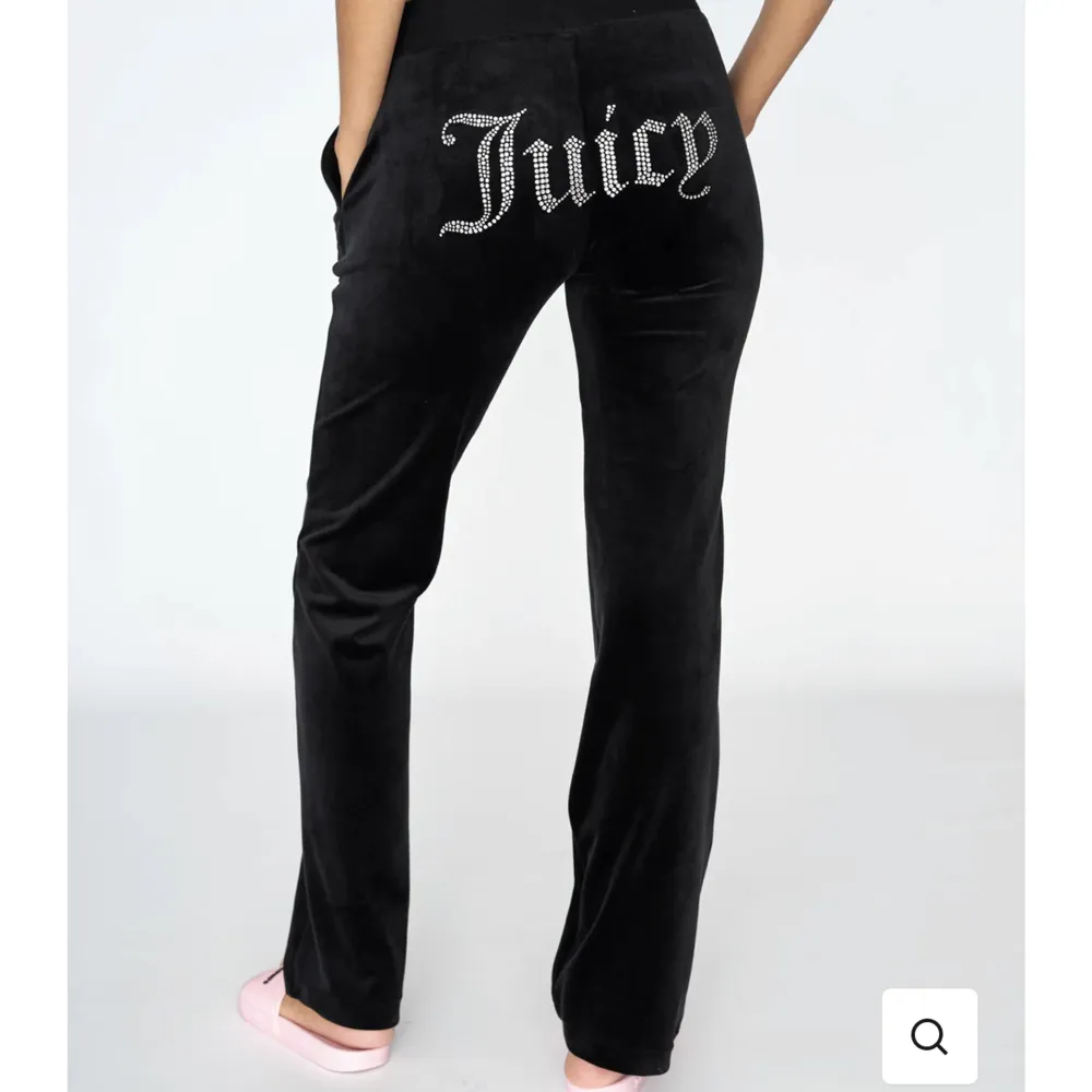 Säljer mina juicy byxor pågrund av att dom inte kommer till användning längre, fint skick! Skriv om ni vill ha egna bilder . Jeans & Byxor.