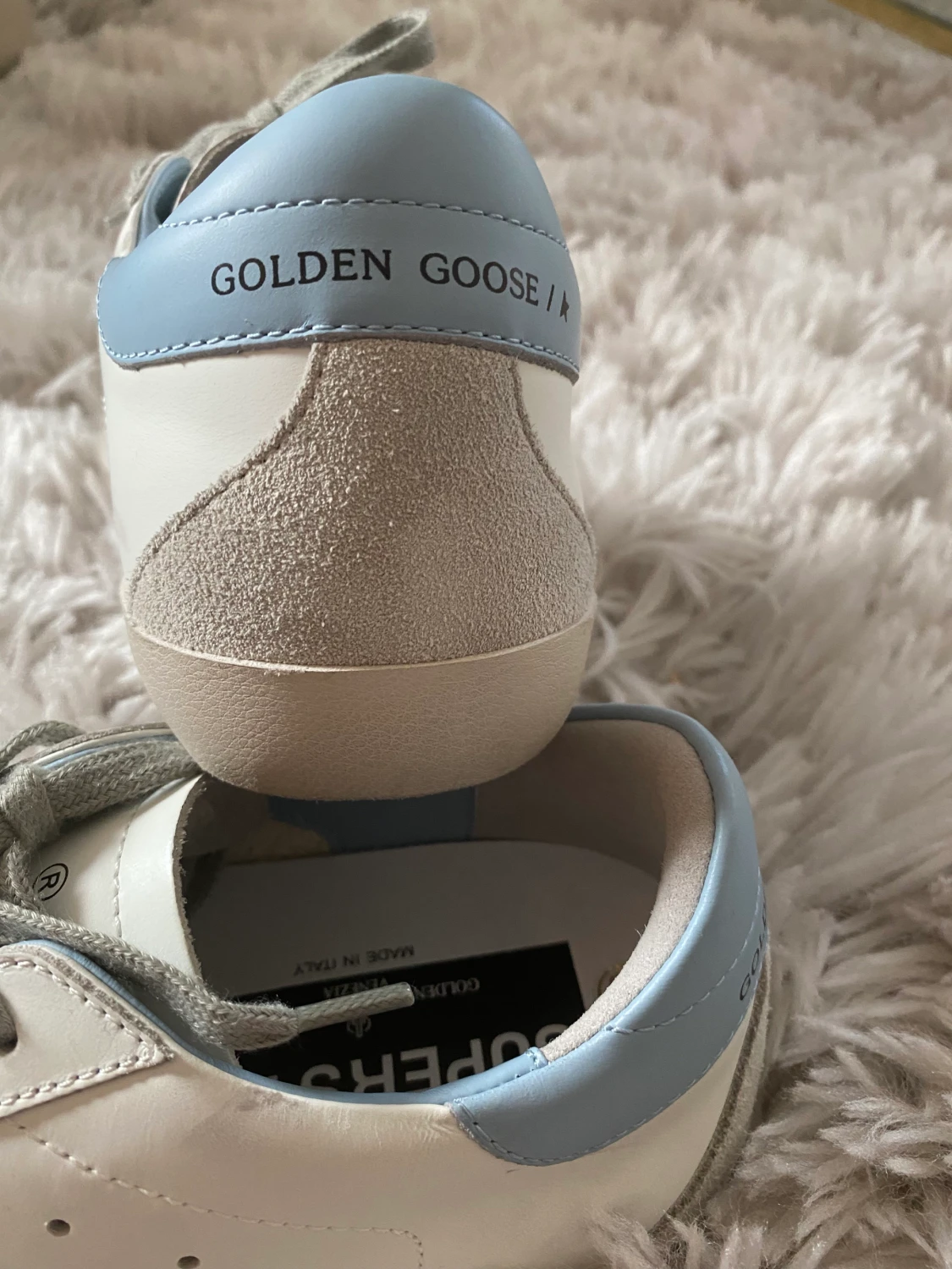 Golden Goose - 90