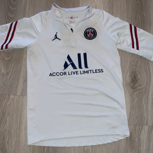 Psg tröja - Fin psg tröja. Okej skick! 
