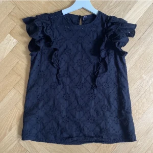 Blus - Jättefin blus i storlek s