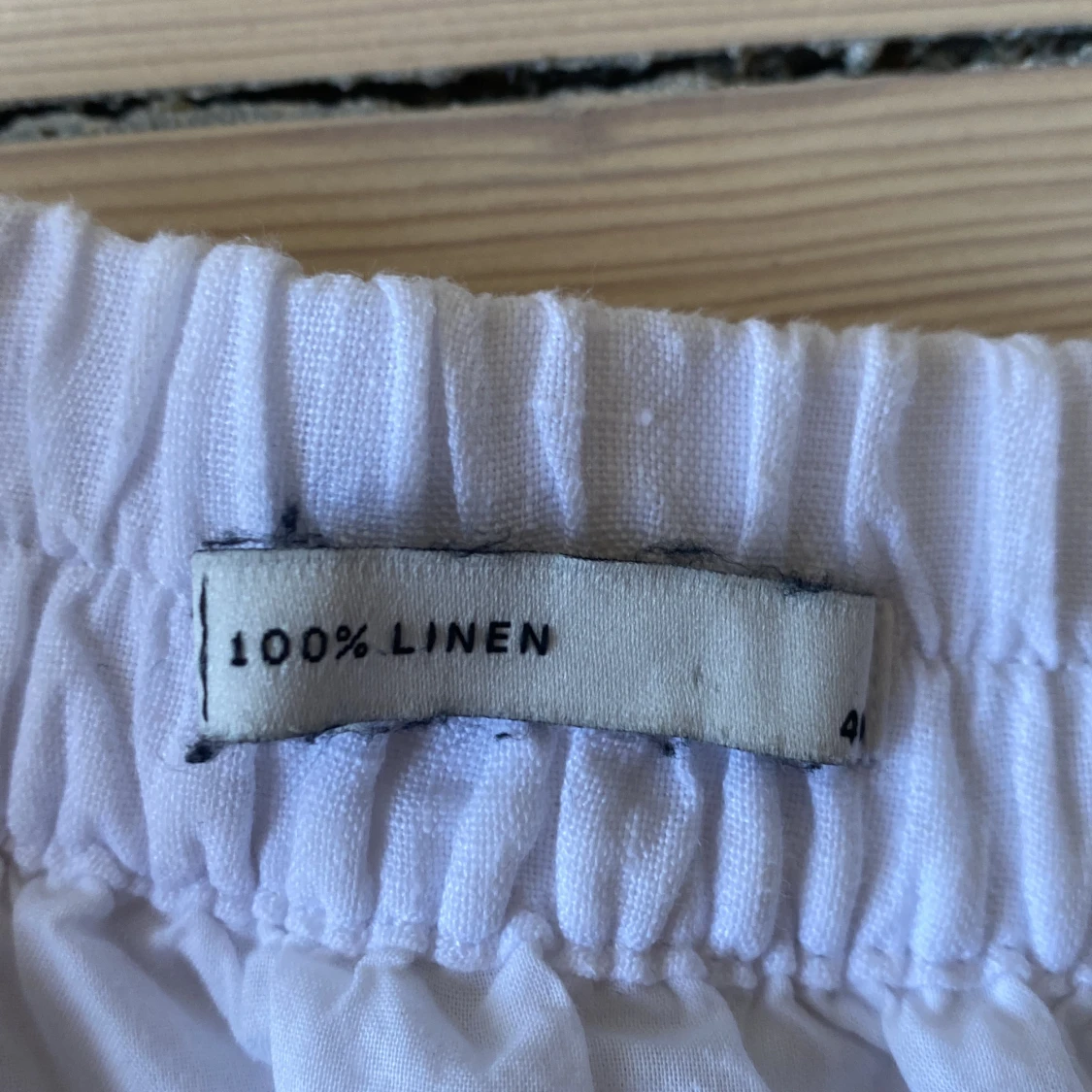 Vit linne kjol storlek large  - 90