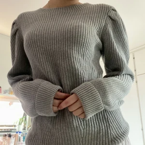 Tröja - Säljer denna mysiga stickade tröjan, endast testad 💗💗