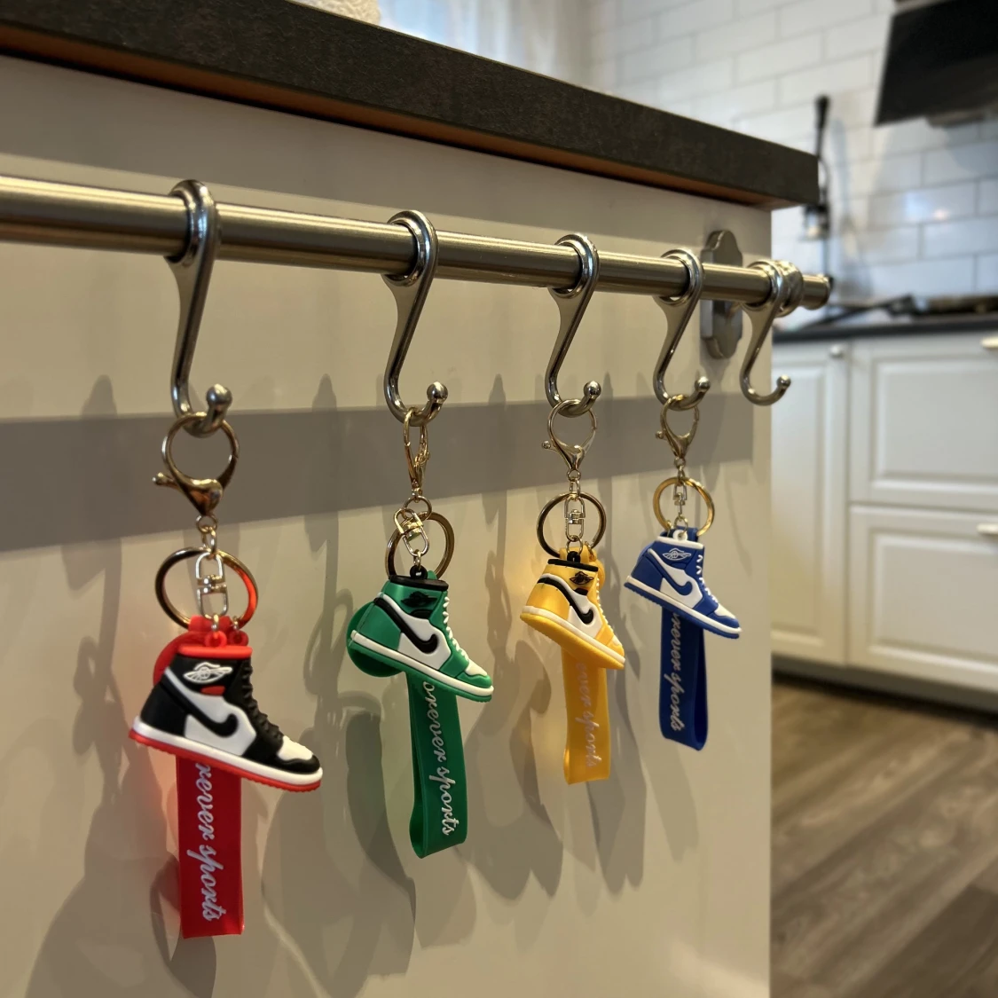 Jordan 1 nyckelring (röd/svart) - 91