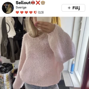 Stickad rosa tröja  - Super snygg och mysig rosa tröja. Jätte nice till hösten och vintern! Köpte här på Plick men säljer för att den var för stor annars inget fel med den. Köpt för 300kr 💗 (lånade bilder)