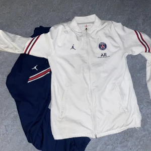 En psg tracksuit - Nike psg tracksuit vit/blå