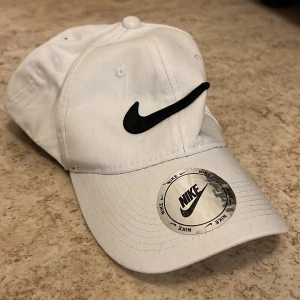 Keps - En nike keps i mycket bra skick! 