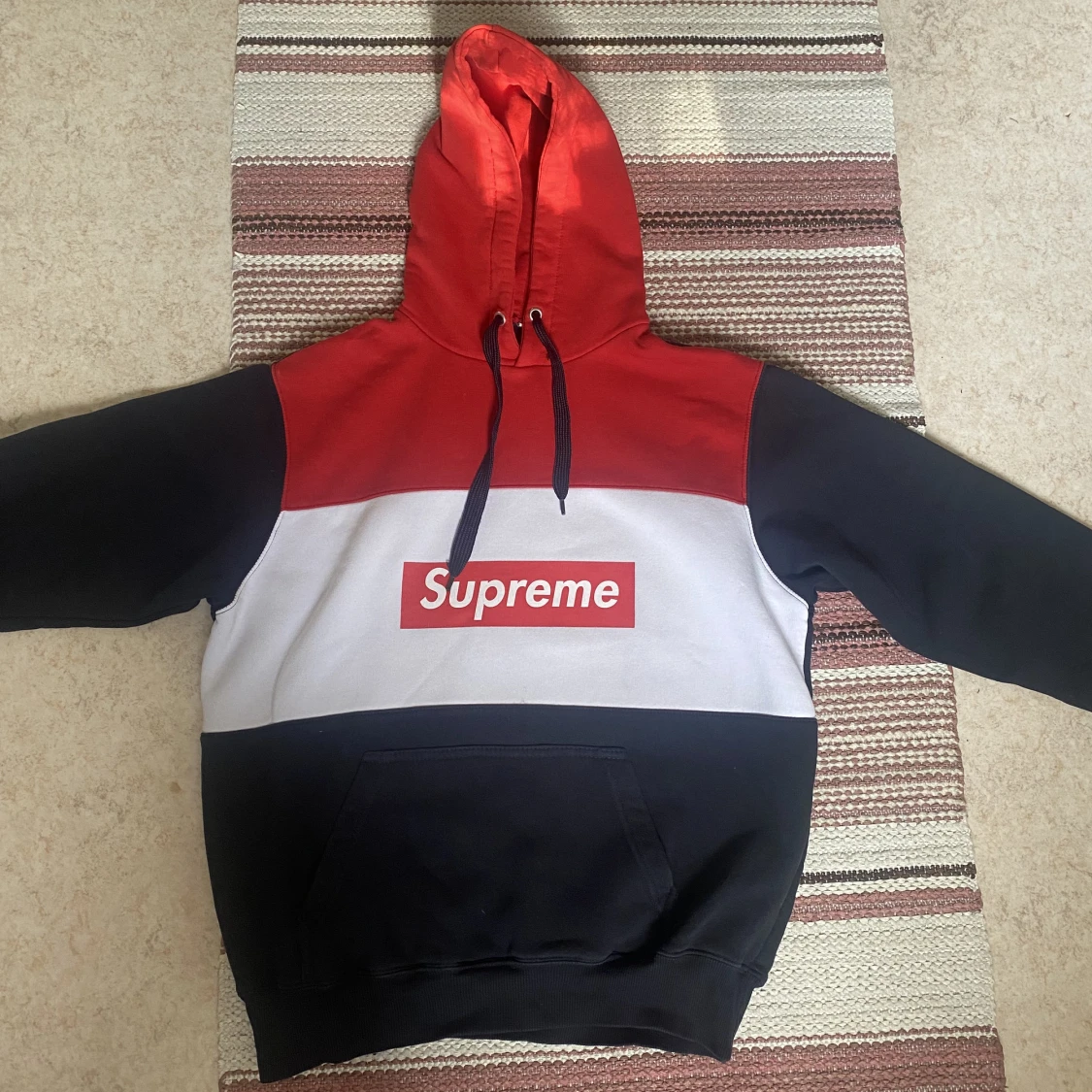 Supreme Hoodie