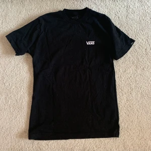 Vans t-shirt - Svart T-shirt från Vans i supermjuka 100% bomull 💗