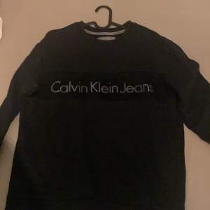 Calvin clein tröja mörk blå