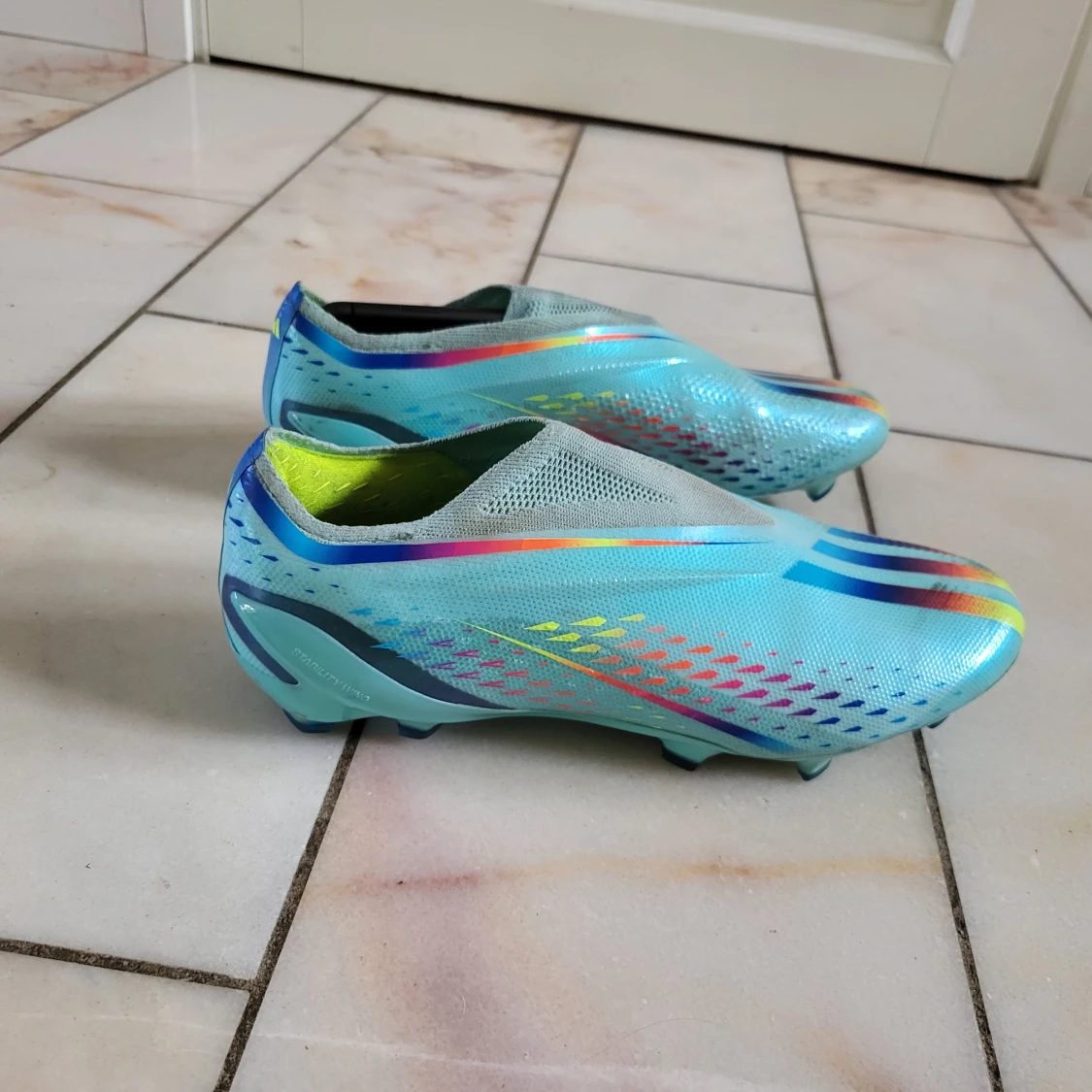 Adidas fotbollskor - 90