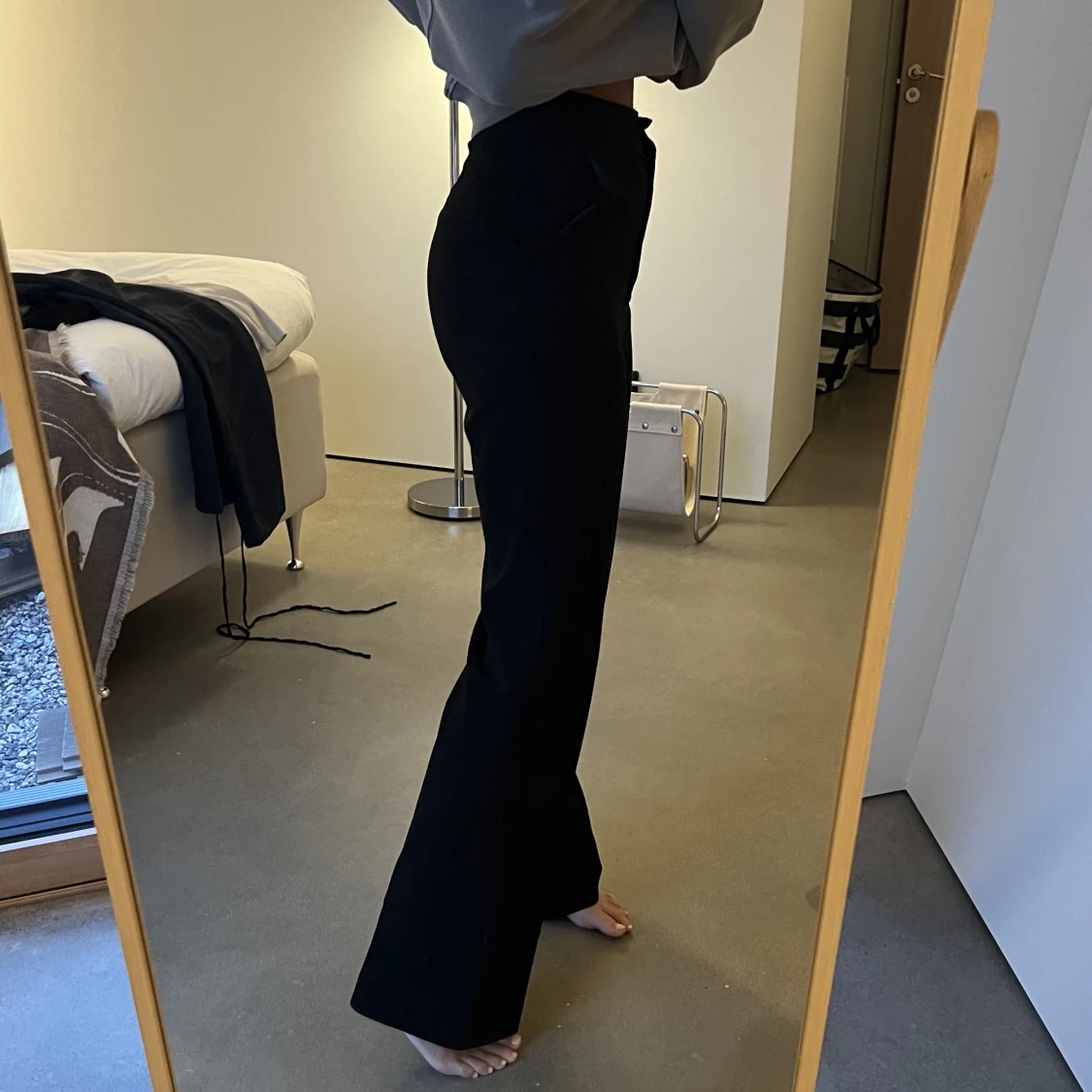 Svarta kostymbyxor 
