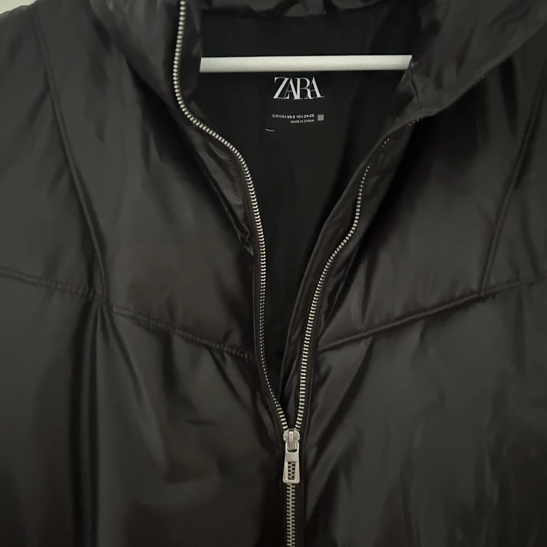 Brun/vinröd väst🤎 - 90