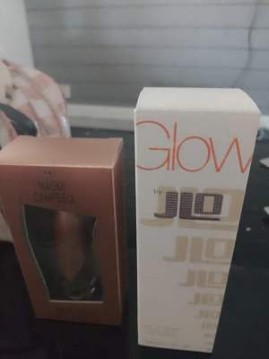 Äkta Jennifer Lopez parfym oanvänd 50Ml och Äkta Naomi Campbell oanvänd 15 ml säljer båda   tillsammans. Priser blir annat isf vid  styckpris 