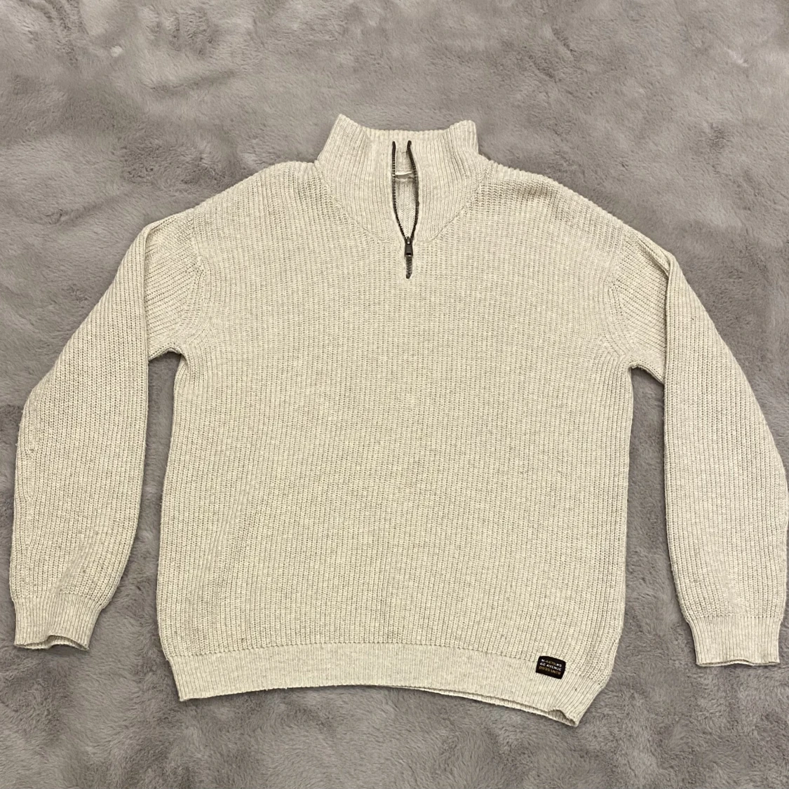 Stickad HALF-ZIP