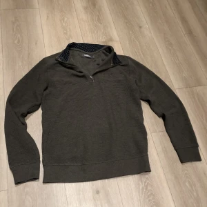 Halvzip dressman - Tröjan är i nyskick